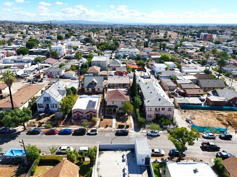 More Photos Of 322 N Fickett St, Los Angeles Apartments For Sale