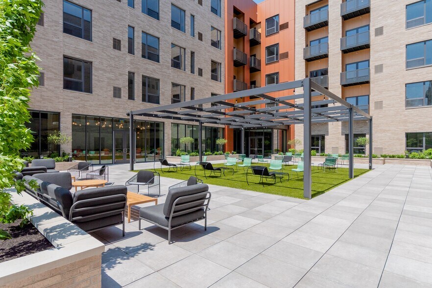 More Photos Of 2461 W 25th St, Cleveland Apartments For Lease