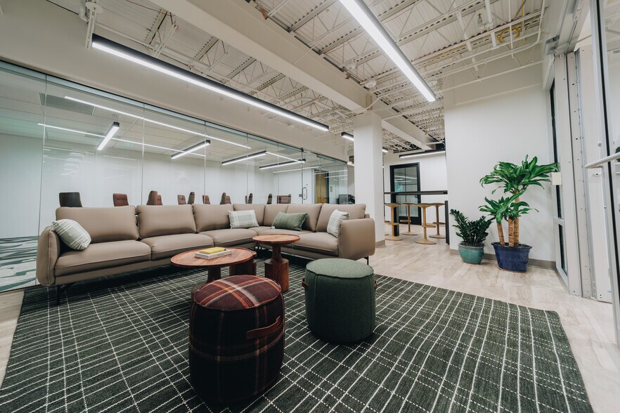 More Photos Of 2040 14th St, Boulder Office For Lease