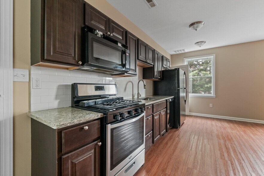 More Photos Of 601 Whitelock St, Baltimore Apartments For Sale