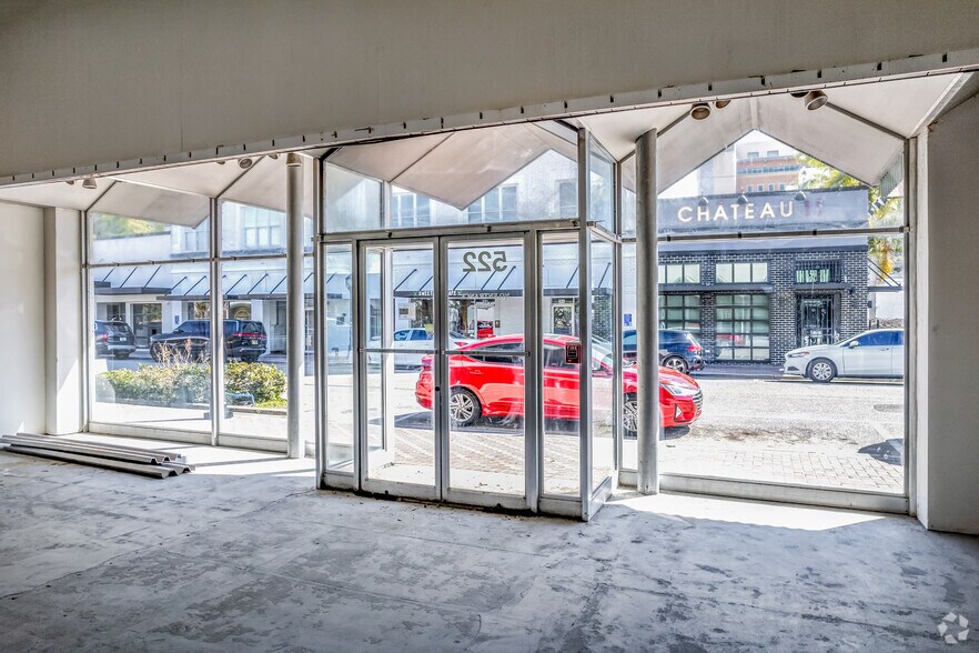 More Photos Of 522-530 13th St W, Bradenton Freestanding For Sale