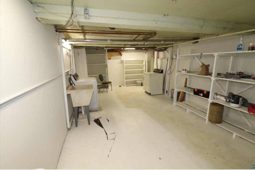 More Photos Of 220 Main St E, Ashland Office For Sale