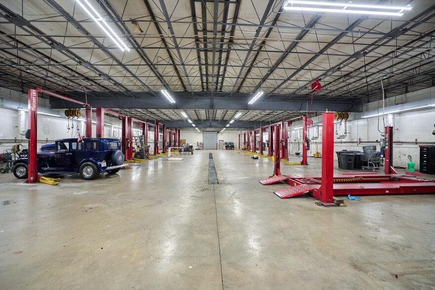 More Photos Of 1902 E Central Texas Expy, Killeen Auto Dealership For Sale