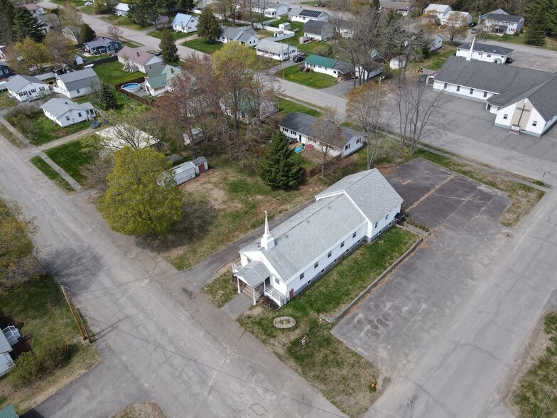 More Photos Of 1 Palm St, East Millinocket Religious Facility For Sale