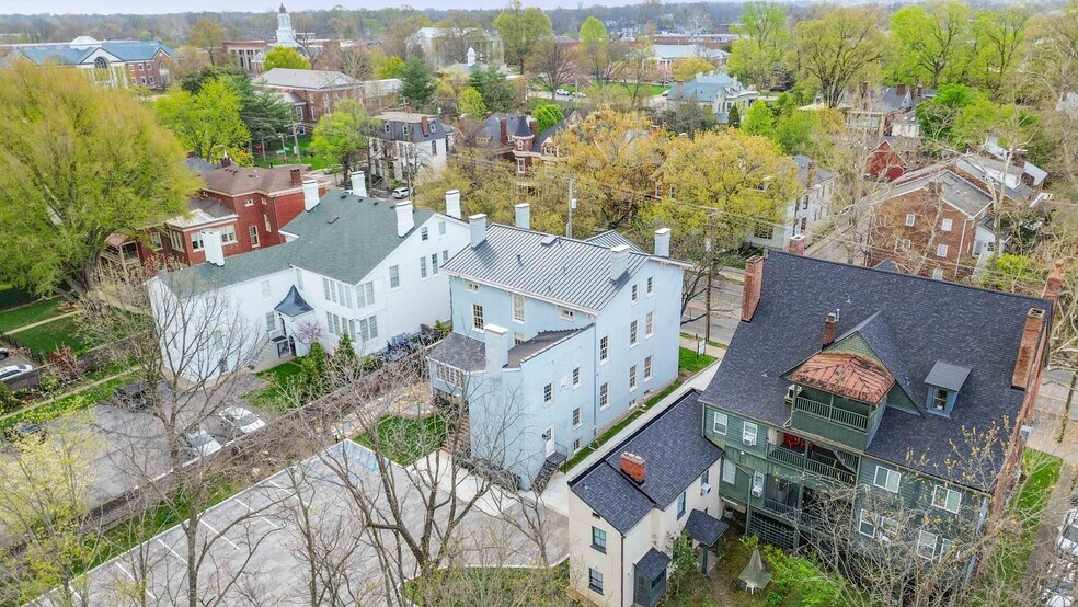 More Photos Of 239 N Broadway, Lexington Office Residential For Sale