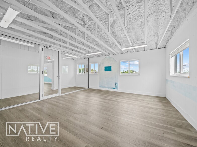 More Photos Of 702-704 NE 1st Ave, Fort Lauderdale Restaurant For Sale