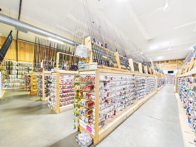 More Photos Of 13520 Emerson Ave, Williamstown General Retail For Sale