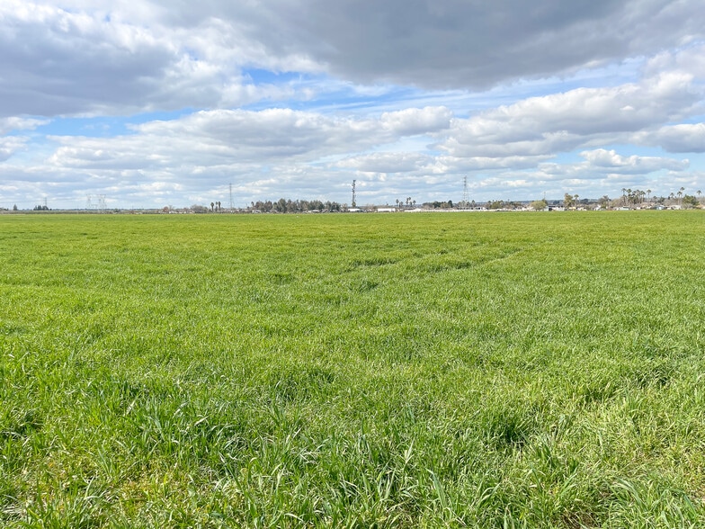 More Photos Of E. Panama Lane @ S. Fairfax Rd., Bakersfield Land For Sale