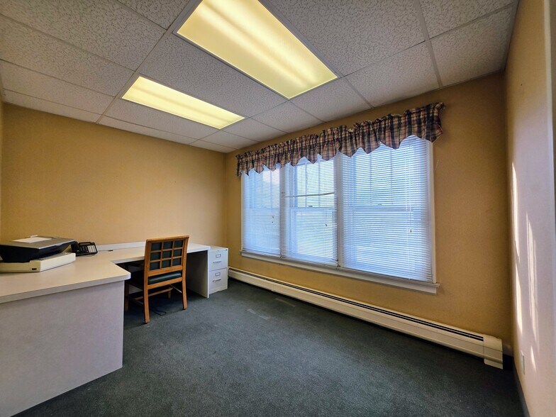 More Photos Of 3125 Main St, Buffalo Office For Sale