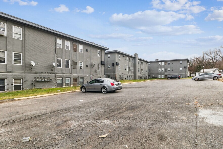 More Photos Of 4559-4569 Benning Rd SE, Washington Apartments For Sale