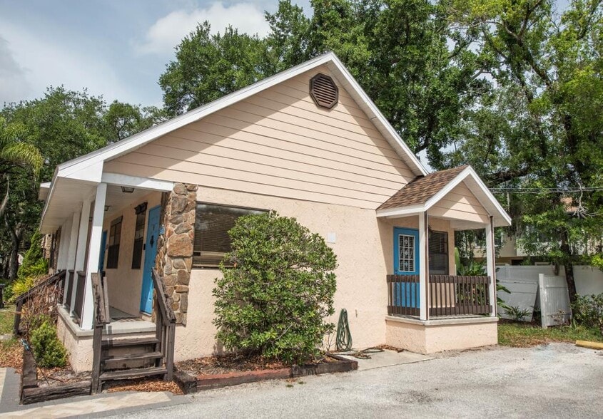 More Photos Of 12216 N 59th St, Tampa Apartments For Sale
