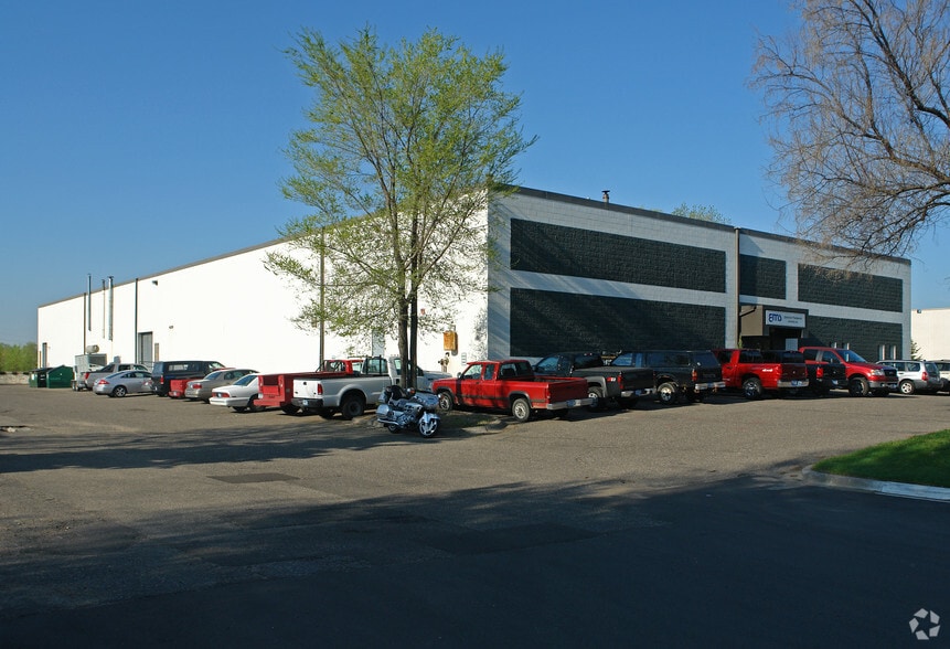 Primary Photo Of 998 Berwood Ave, Vadnais Heights Light Manufacturing For Lease