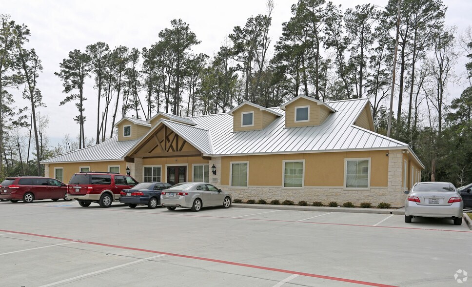 Primary Photo Of 26205 Oak Ridge Dr, Spring Medical For Lease