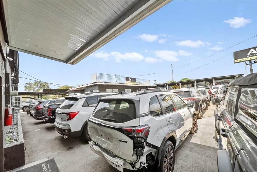 More Photos Of 5700 NW 27th Ave, Miami Auto Repair For Sale