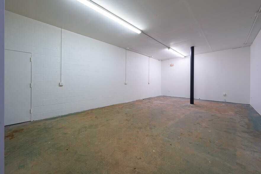 More Photos Of 1833 Alton Rd, Birmingham Unknown For Lease