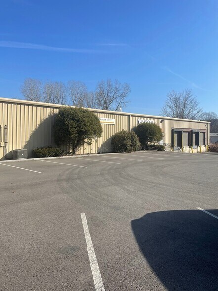 More Photos Of 1037 Powers Rd, Conklin Distribution For Lease
