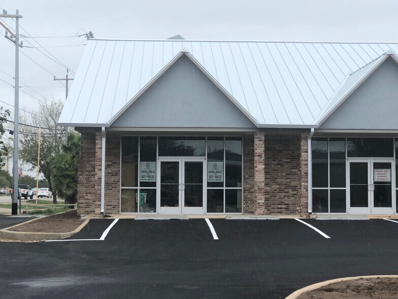 More Photos Of 2101 Pat Booker Rd, Universal City Medical For Sale