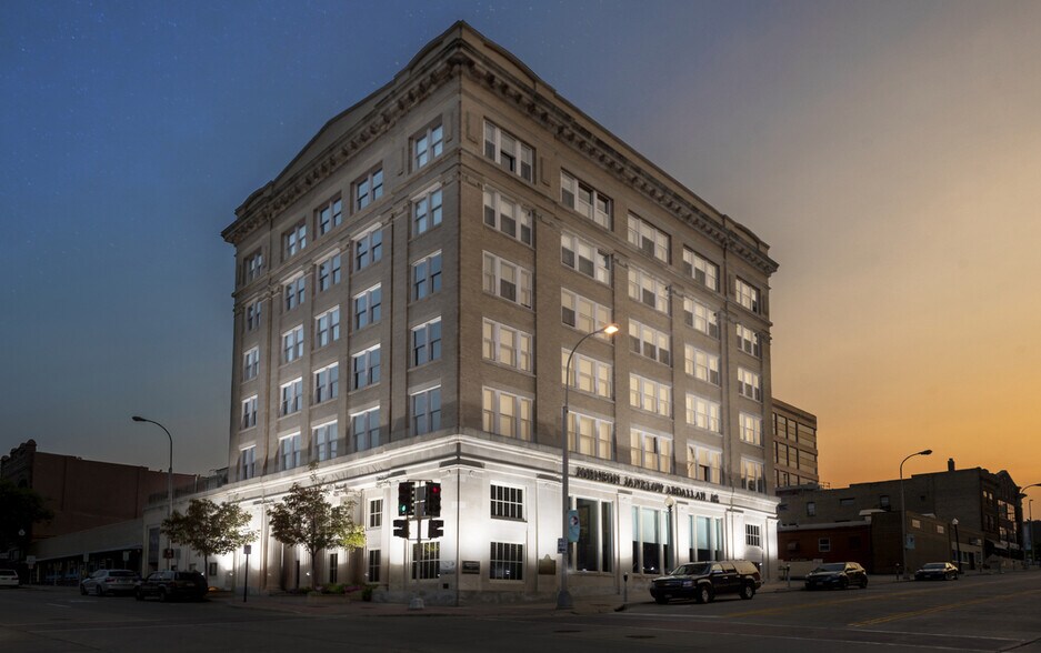 More Photos Of 101 S Main Ave, Sioux Falls Office For Sale