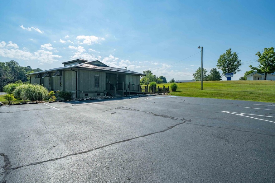 More Photos Of 364 Opie Arnold Rd, Limestone Medical For Sale