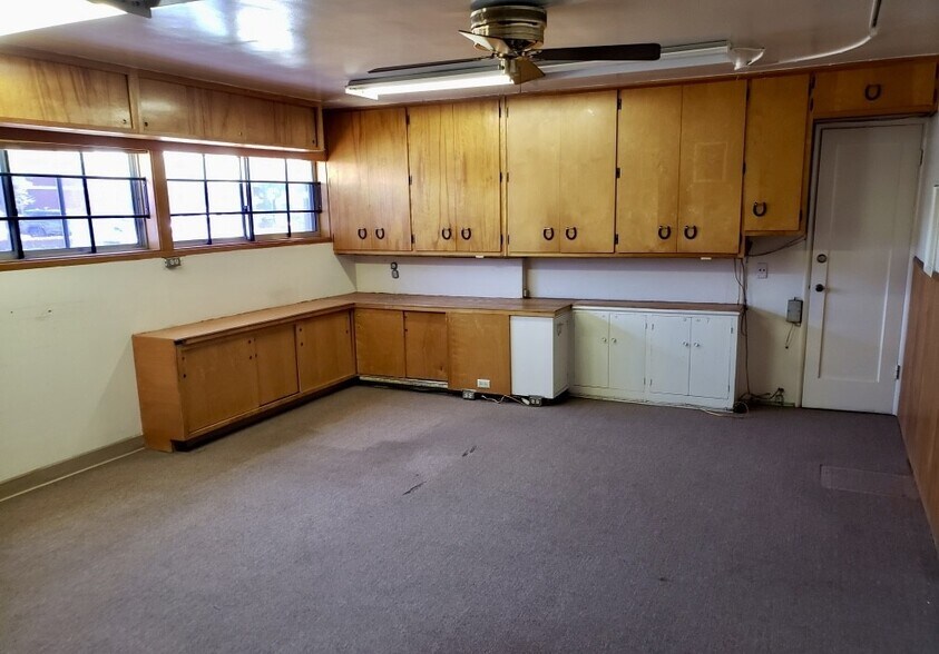 More Photos Of 3773 Overland Ave, Los Angeles Storefront Retail Office For Lease