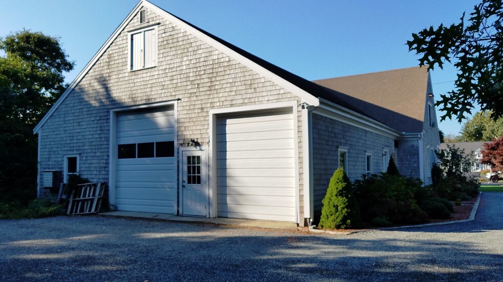 More Photos Of 26 Wampum Dr, Brewster Office For Sale