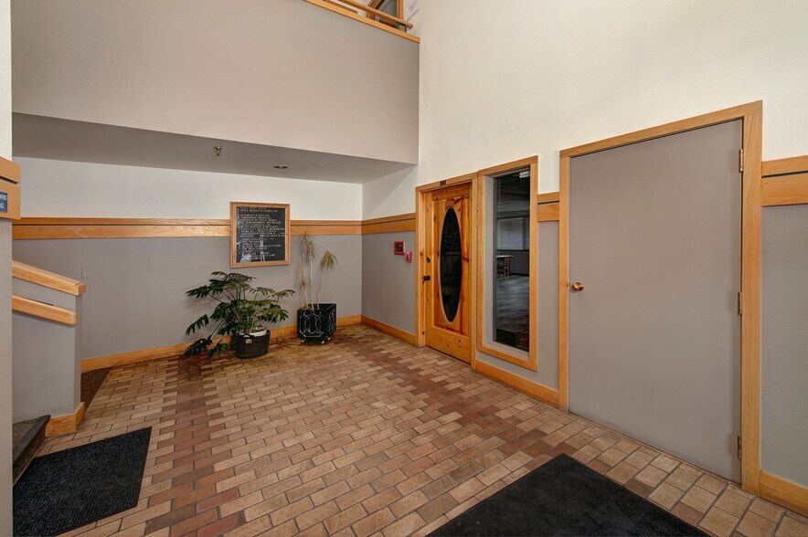 More Photos Of 619 E Main St, Frisco Office For Lease