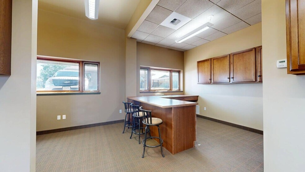 More Photos Of 1668 Gleneagles Blvd, Billings Office For Sale