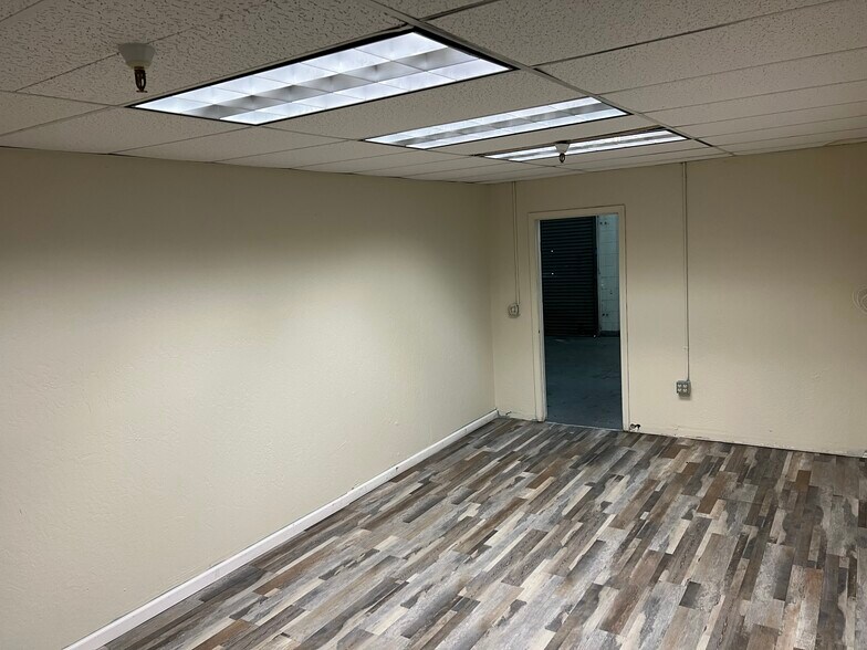 More Photos Of 1707 4th St, San Jose Showroom For Lease