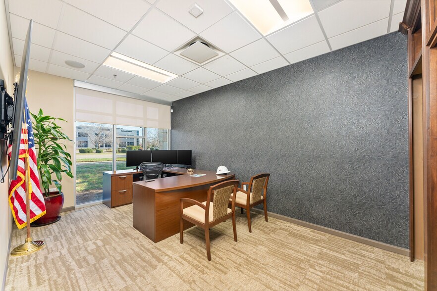 More Photos Of 975 Reserve Dr, Roseville Medical For Sale