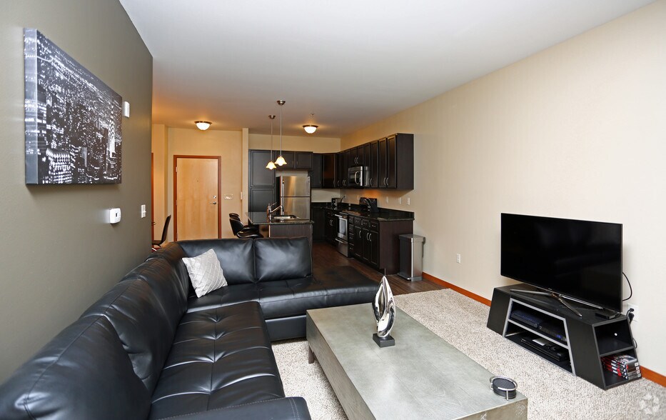 More Photos Of 401 N Washington St, Green Bay Apartments For Lease