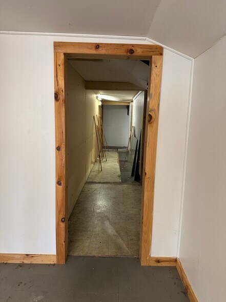 More Photos Of 6 Wall St, Hillsborough Self Storage For Lease