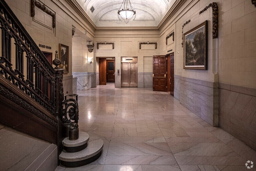 More Photos Of 225 N Charles St, Baltimore Lodge Meeting Hall For Sale