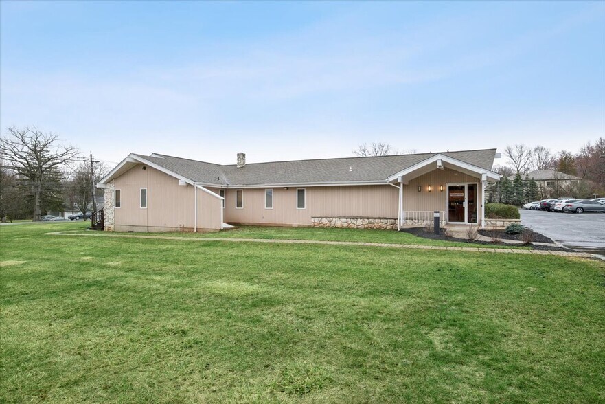 More Photos Of 762 US HIGHWAY 202/206, Bridgewater Medical For Lease