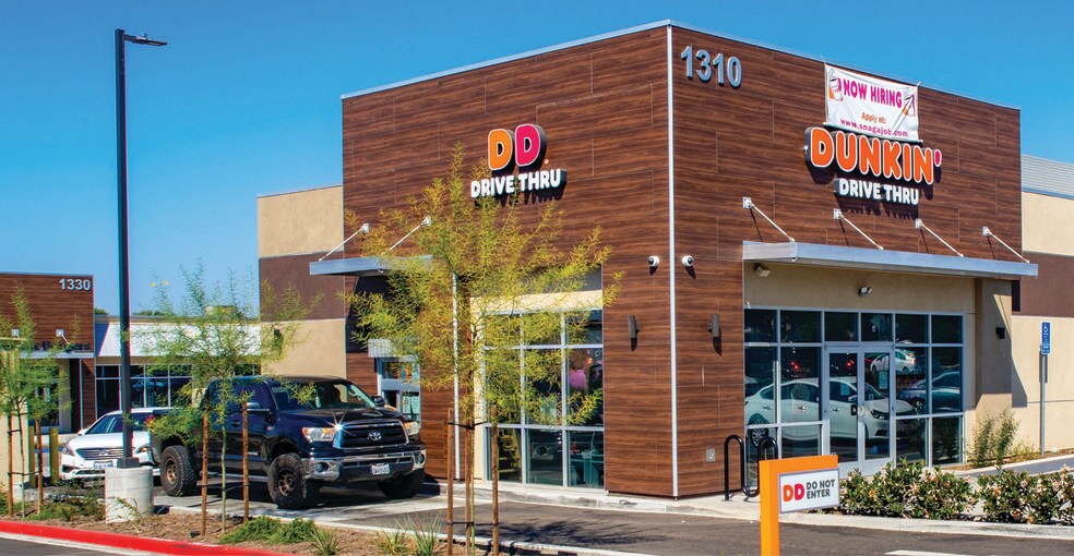 More Photos Of 1310 E Vista Way, Vista Fast Food For Sale