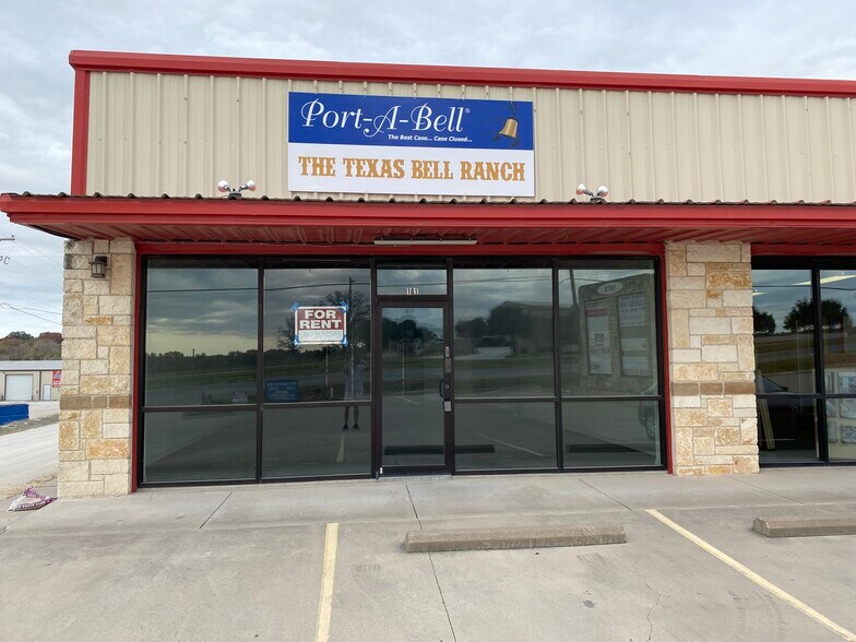 More Photos Of 1872 Mineral Wells Hwy, Weatherford Unknown For Lease