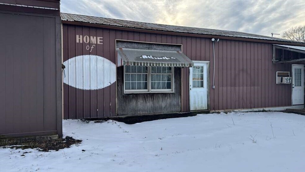 More Photos Of 2690 E Harrisburg Pike, Middletown Freestanding For Lease