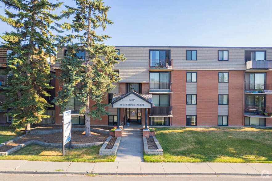Primary Photo Of 502 58th Ave SW, Calgary Apartments For Sale