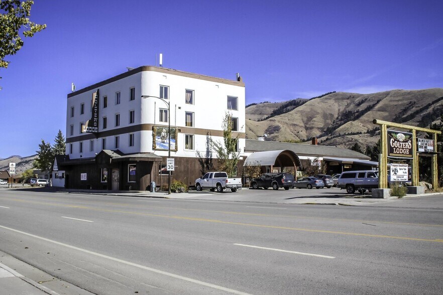 Primary Photo Of 355 S Washington St, Afton Hotel For Sale