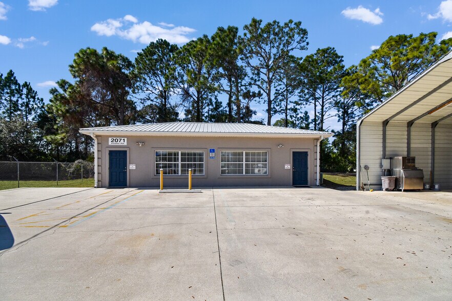 More Photos Of 2071 Dobbs Rd, Saint Augustine Flex For Sale