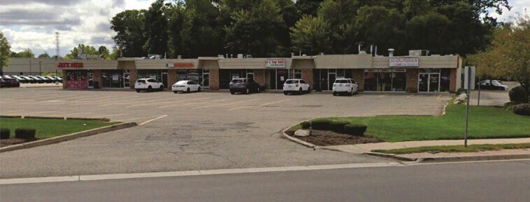 More Photos Of 1110-1126 N Pontiac Trl, Walled Lake Unknown For Lease