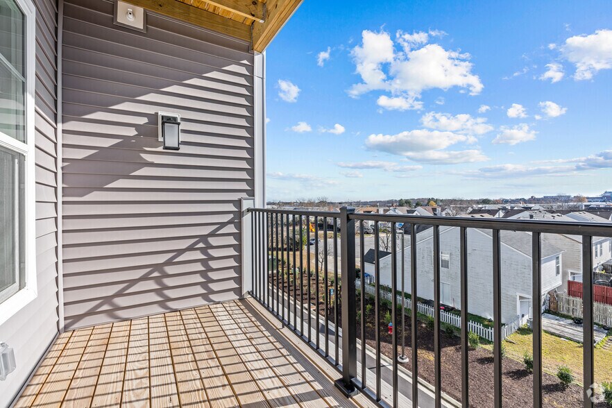 More Photos Of 3061 Godwin Blvd, Suffolk Multifamily For Sale