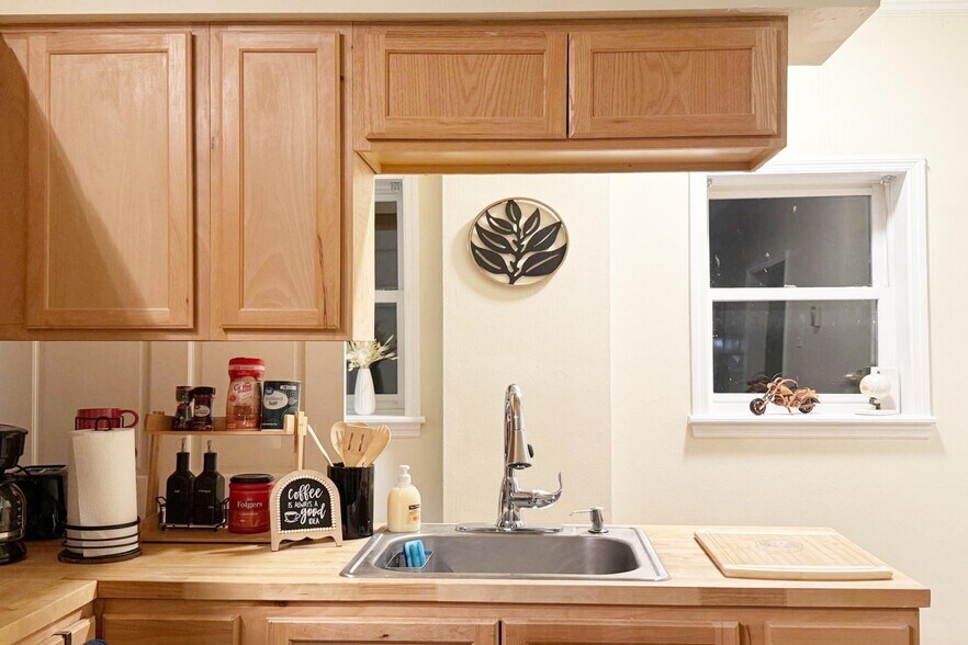 More Photos Of 54 James St, Albany Restaurant For Sale