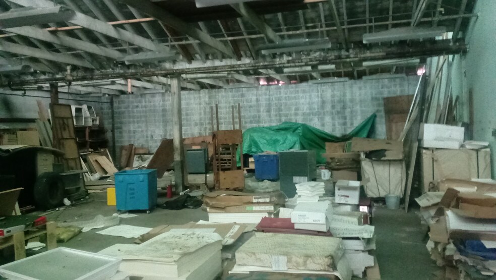 More Photos Of 2 Birch St, Willimantic Flex For Sale