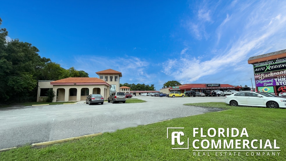 More Photos Of 8276-8297 S US Hwy 1, Port Saint Lucie Storefront For Lease