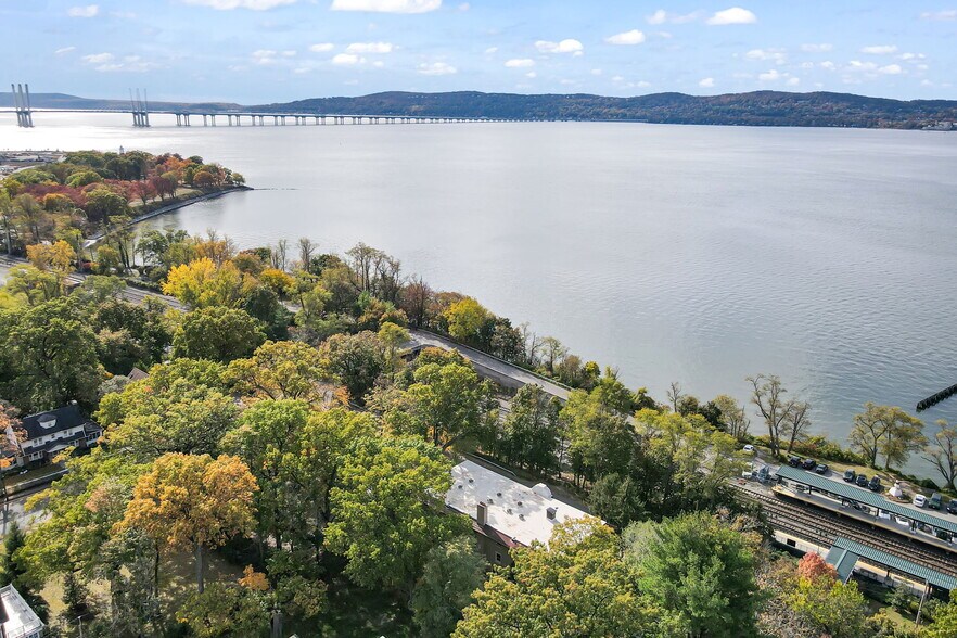 More Photos Of 1 Riverside Dr, Sleepy Hollow Village Apartments For Sale