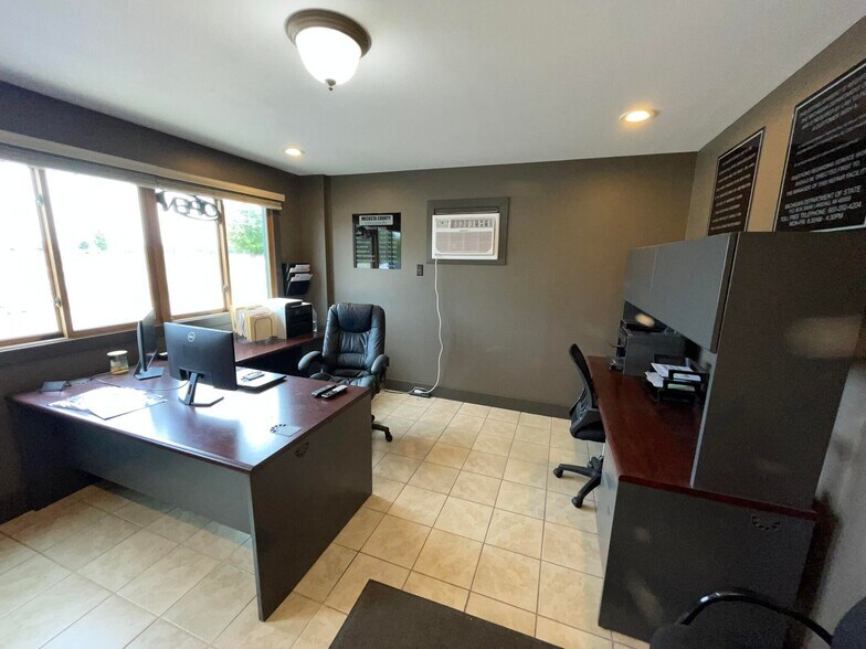 More Photos Of 505 N Cass St, Morley Auto Repair For Sale