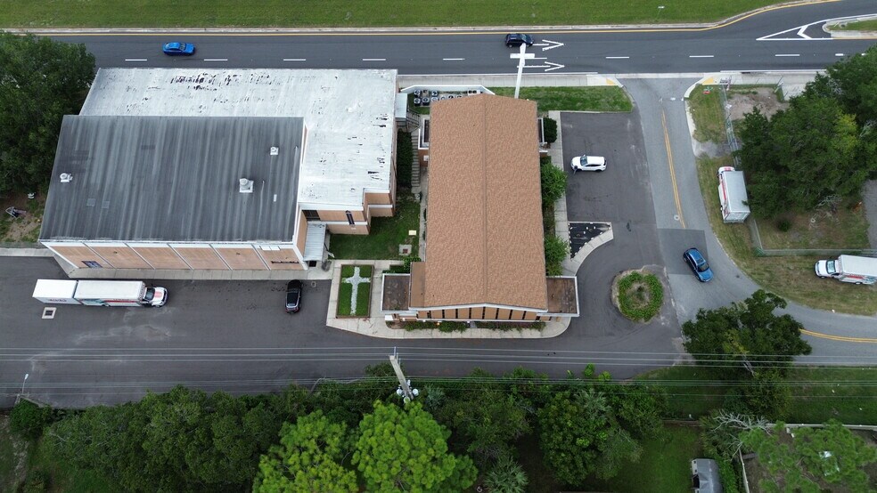 More Photos Of 6612 Arlington Expy, Jacksonville Schools For Lease