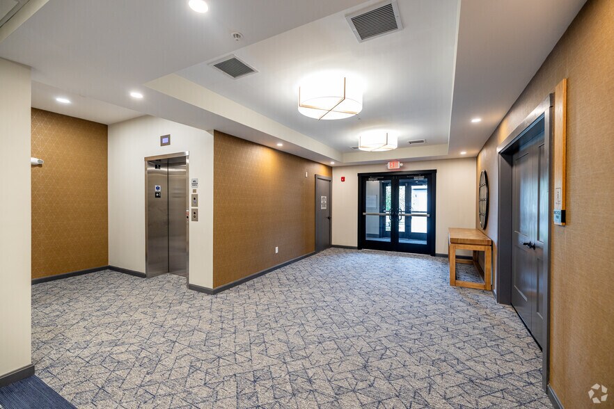 More Photos Of 90 Shrewsbury St, Boylston Apartments For Lease