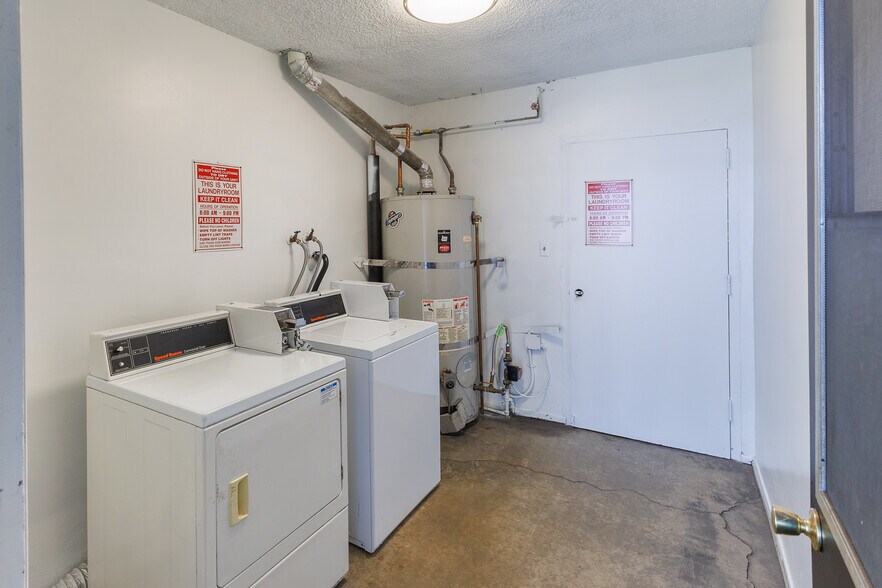 More Photos Of 623 Orange Grove Ave, Glendale Apartments For Sale