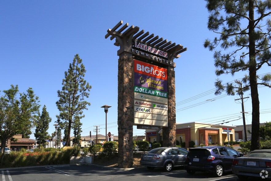 More Photos Of 32231-32291 Mission Trail Rd, Lake Elsinore Unknown For Lease